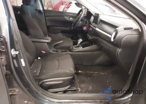 2020 Kia Forte Lxs z USA, uszkodzony, nr VIN 3KPF24AD6LE183638